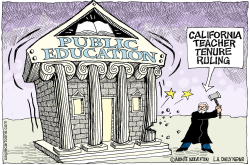 LOCAL-CA TEACHERS TENURE RULING by Wolverton