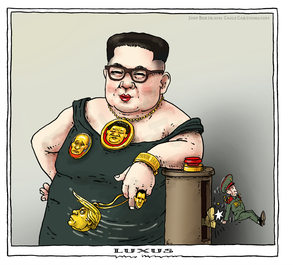  LUXUS by Joep Bertrams