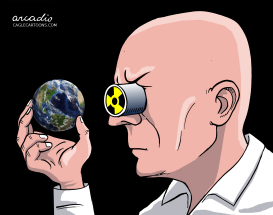 NUCLEAR ANALYZER by Arcadio Esquivel