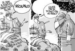 CUIDADO DE LA SALUD ROTO by Pat Bagley