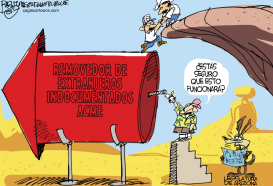 LEY DE INMIGRACION DE ARIZONA  by Pat Bagley