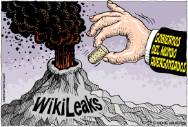 TAPANDO A WIKILEAKS  by Wolverton